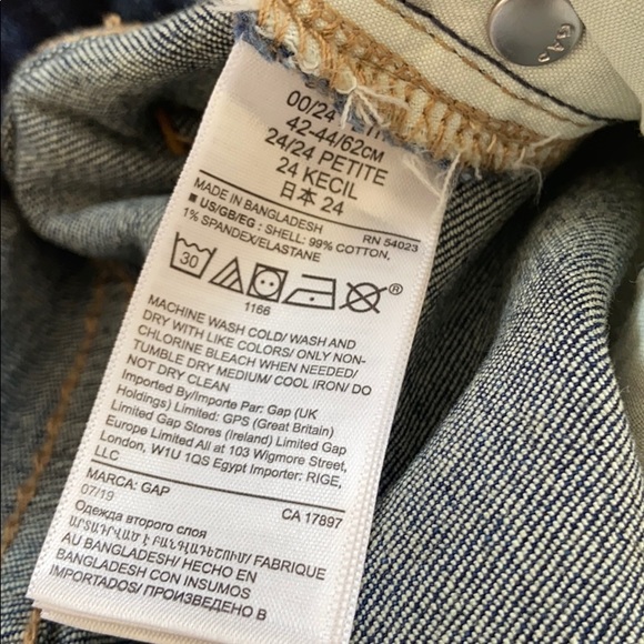 Gap Denim mid raise girlfriend woman’s jeans - Picture 8 of 9
